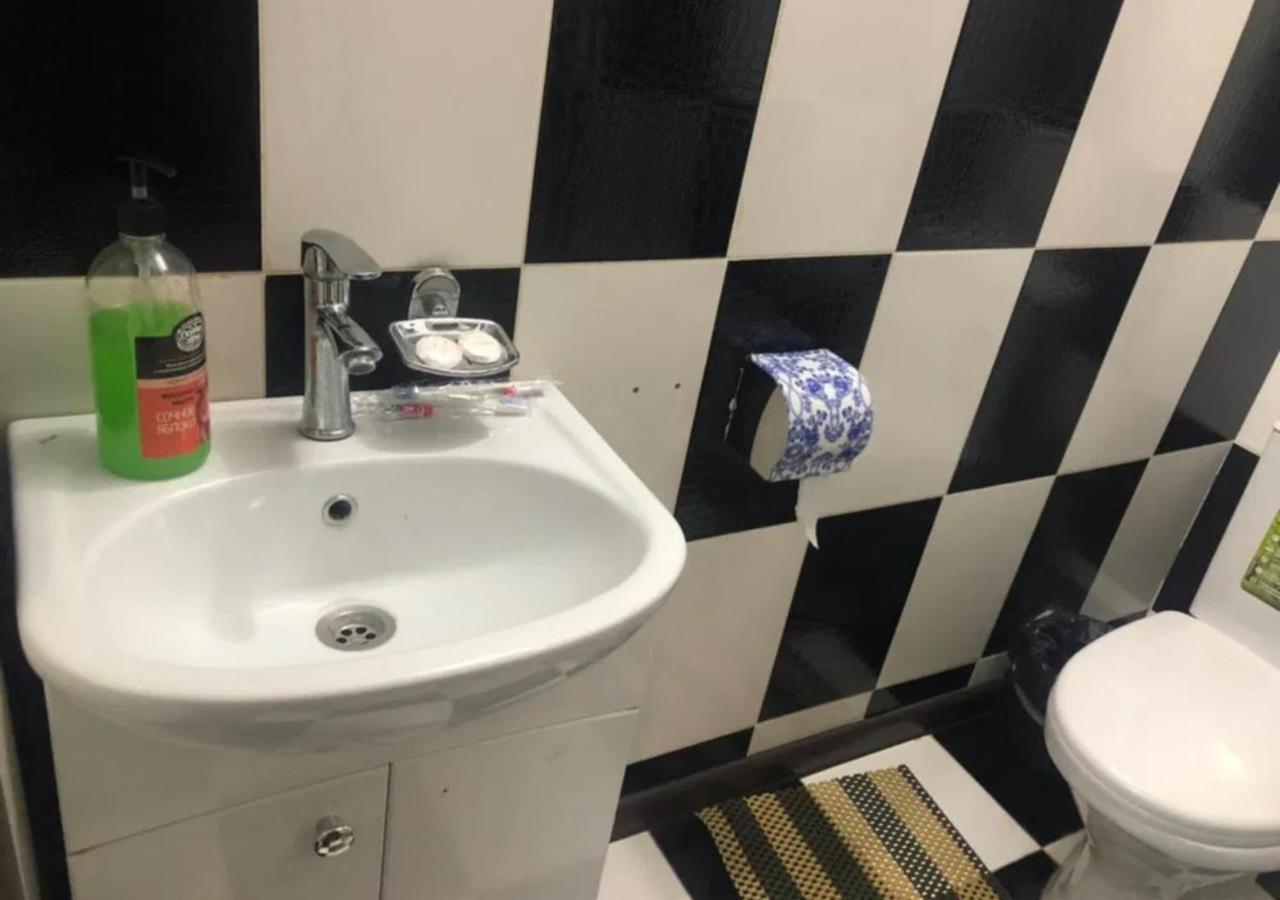 Room Hostel Dostyk Алма Ата Екстериор снимка
