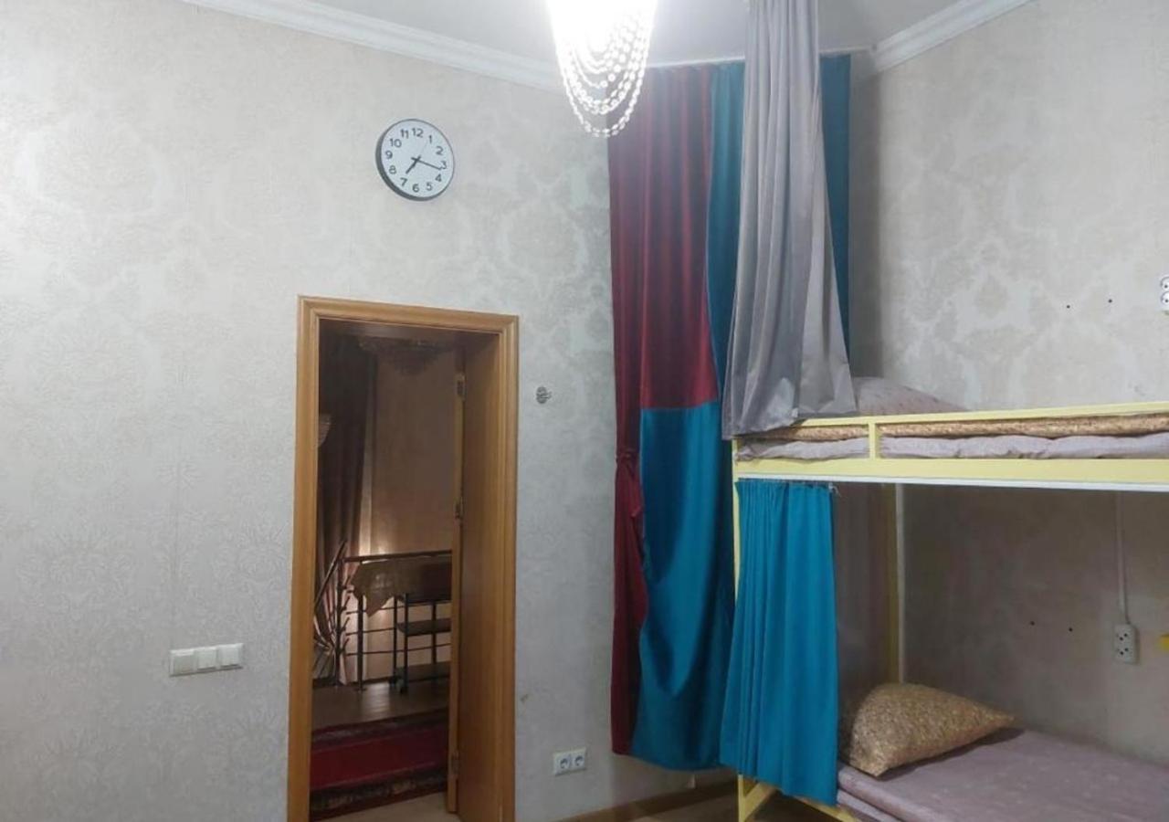 Room Hostel Dostyk Алма Ата Екстериор снимка