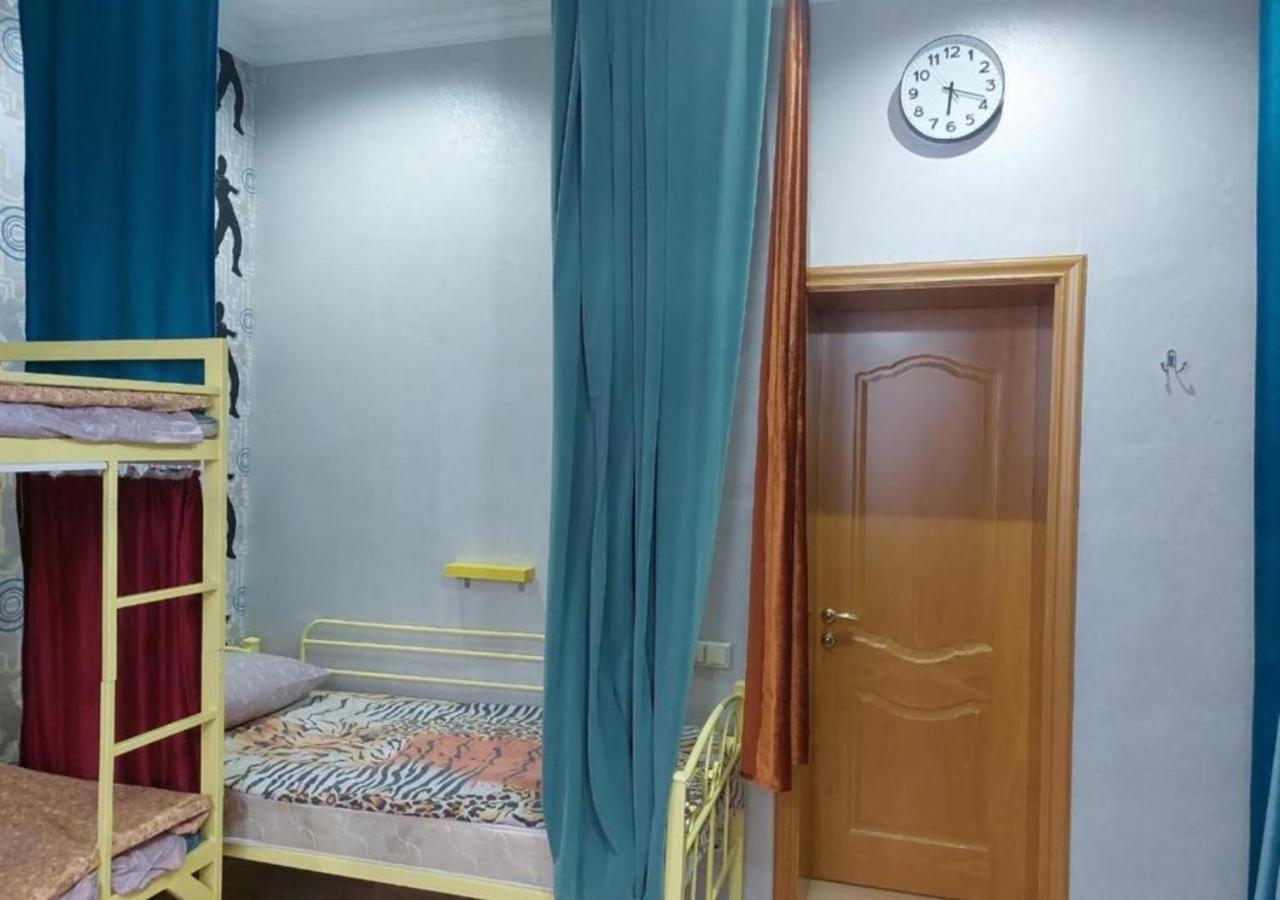 Room Hostel Dostyk Алма Ата Екстериор снимка