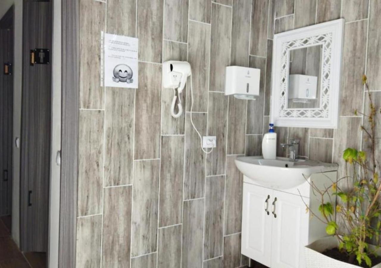Room Hostel Dostyk Алма Ата Екстериор снимка