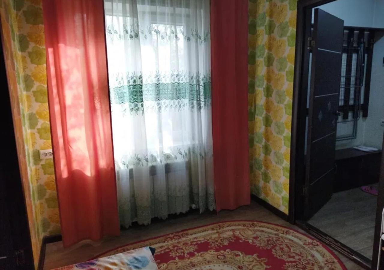 Room Hostel Dostyk Алма Ата Екстериор снимка
