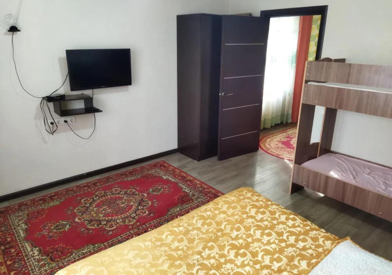 Room Hostel Dostyk Алма Ата Екстериор снимка